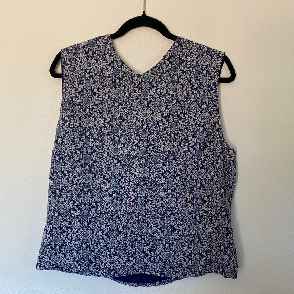 Valerie Stevens silk floral button back tank top size 16 EUC